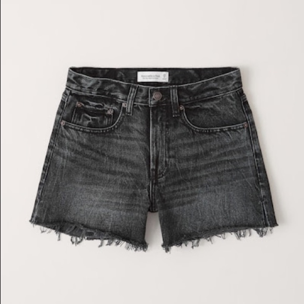 Abercrombie Midrise Boyfriend Short